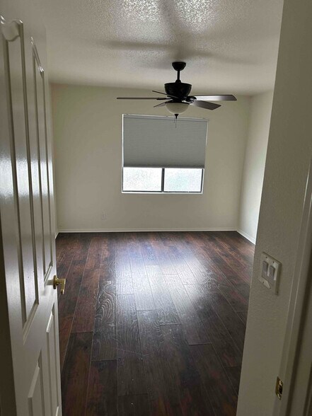 Building Photo - 8455 W Sahara Ave