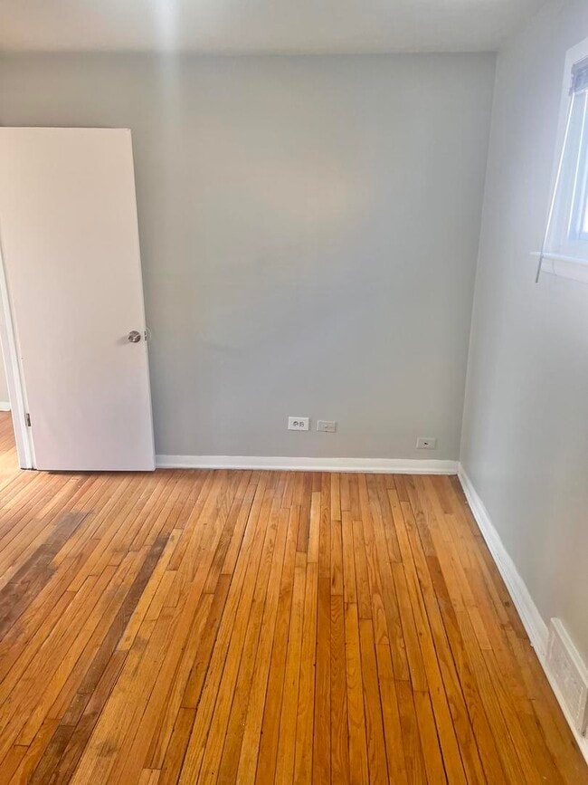 Building Photo - 12854 S Sangamon St