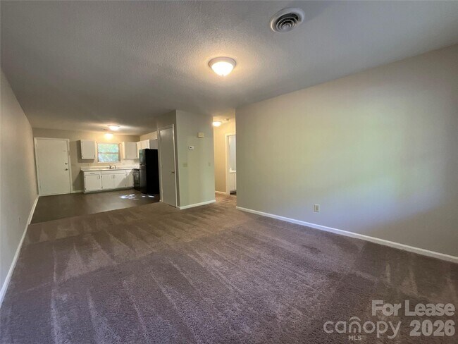 Building Photo - 201 Arthur Dr