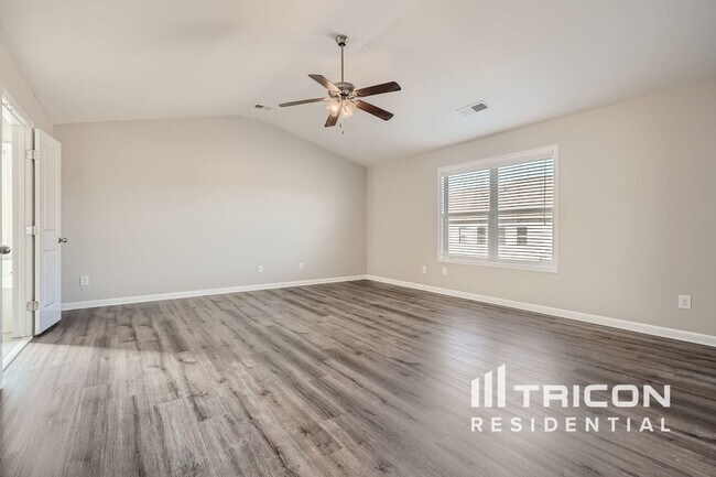 Building Photo - 2906 Cove View Ct SE