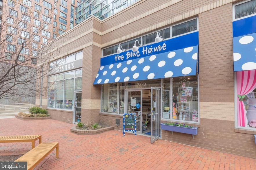 Building Photo - 4801 Fairmont Ave