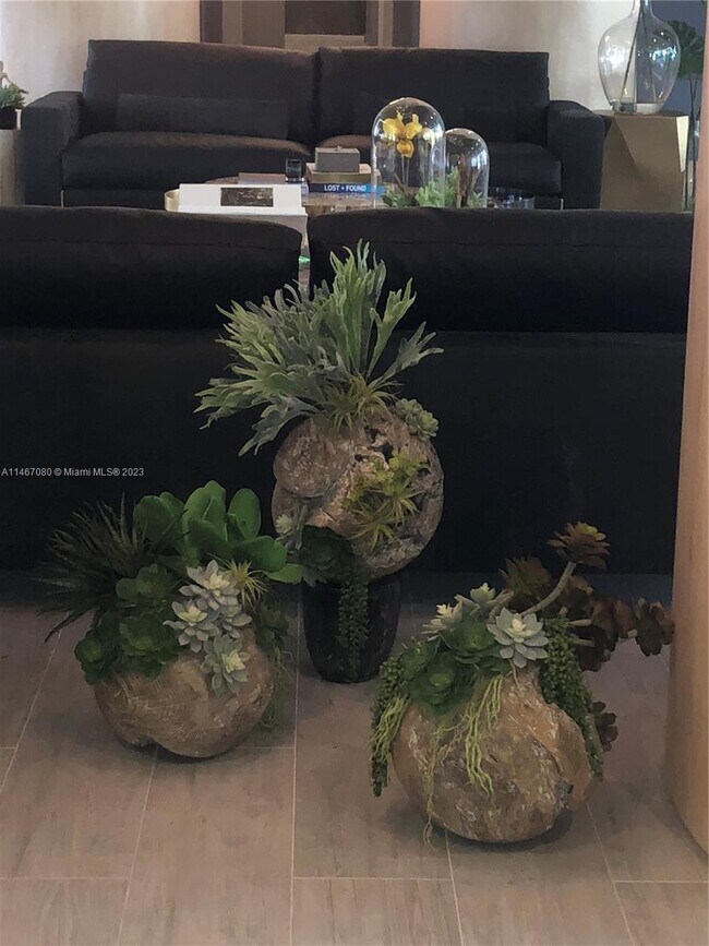 Building Photo - 488 NE 18th St