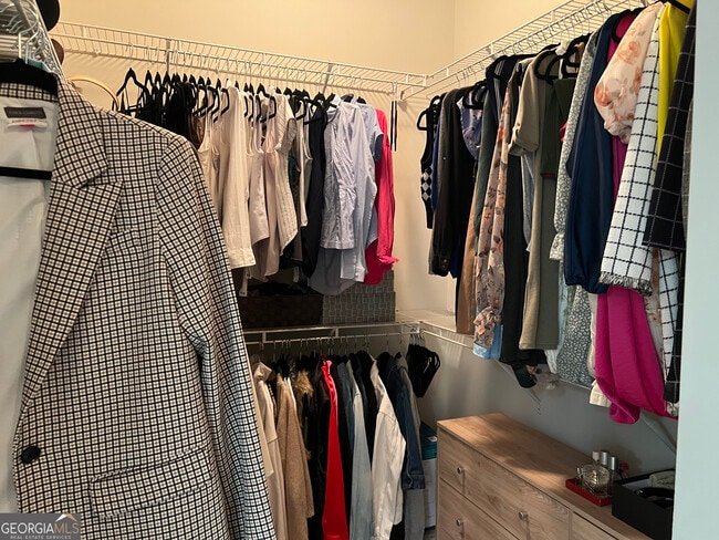 Building Photo - 7955 Magnolia Square