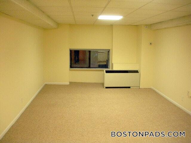Building Photo - 62 Boylston St