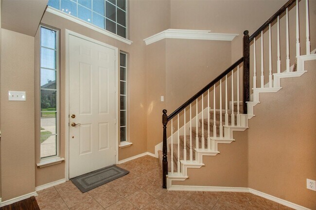 Building Photo - 3412 Pueblo Dr