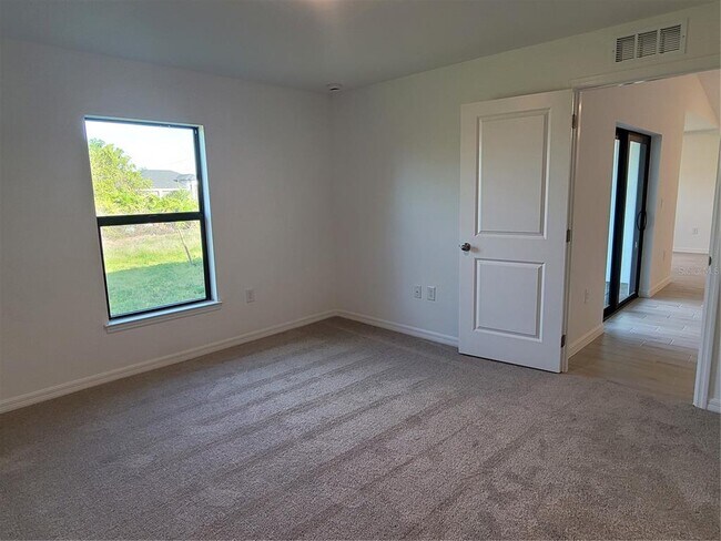 Building Photo - 6305 Shaw St