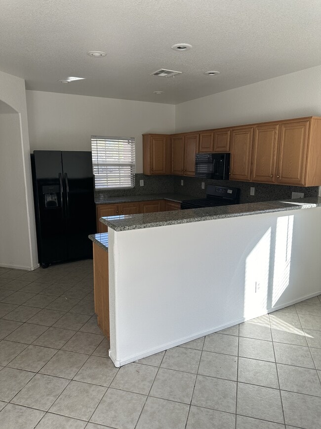 Building Photo - 6529 Adonis Heights St