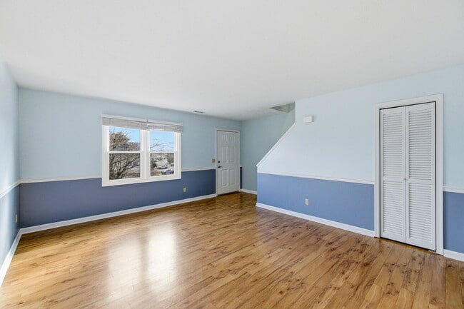 Building Photo - 3-Bedroom Townhouse with Yard & Privacy in Harrisonburg