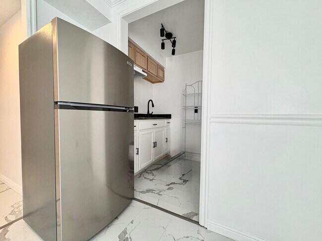 Building Photo - 4111 W 9580 S