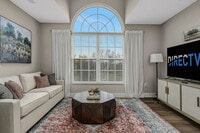 Building Photo - 475 Oak St