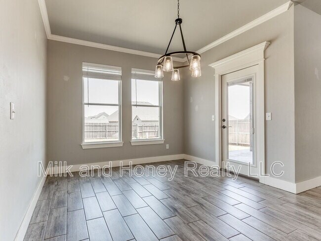 Building Photo - 3212 Hayven Cir