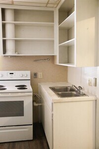 Building Photo - 408 S Lasalle St