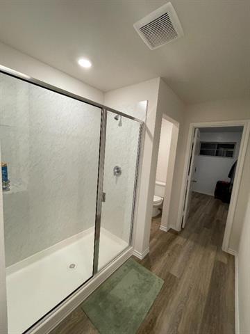 Building Photo - 844 Moonglade Rd