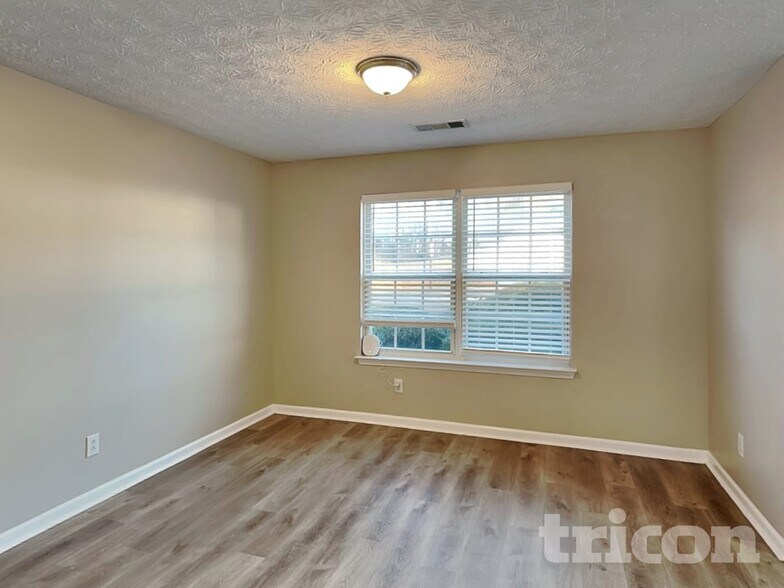 Building Photo - 5251 Miranda Way