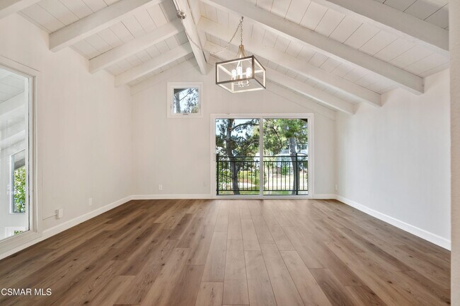 Building Photo - 1433 Eastwind Cir