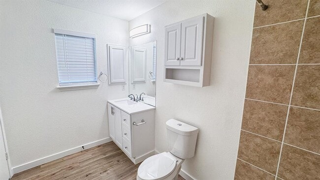 Building Photo - 14100 Briarcreek Loop