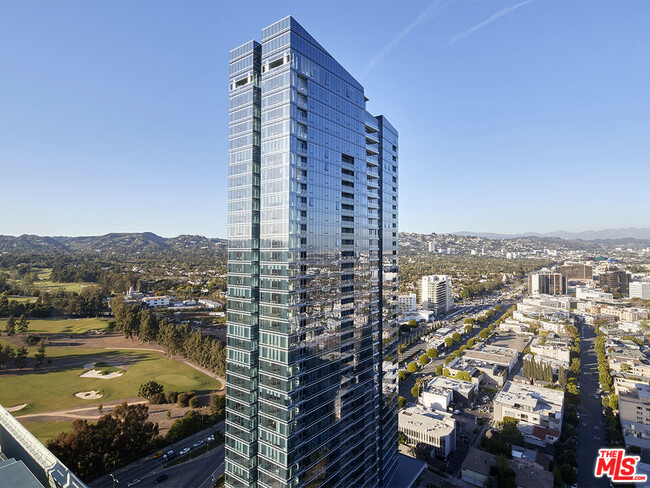Building Photo - 10000 Santa Monica Blvd