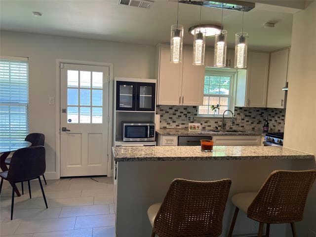 Building Photo - 624 Scottsdale Dr