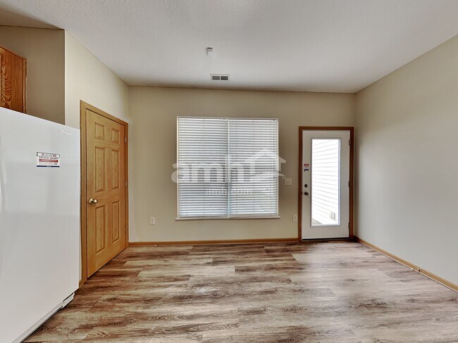 Building Photo - 7194 Winterbek Ave
