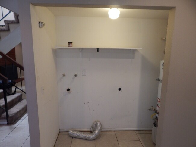 Building Photo - 6148 Ave Juan Diaz