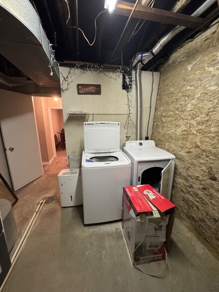 Building Photo - 3910 William Flynn Hwy