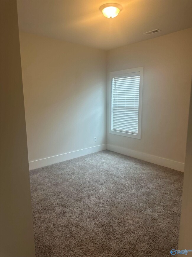 Building Photo - 109 Fern Valley Ct NW