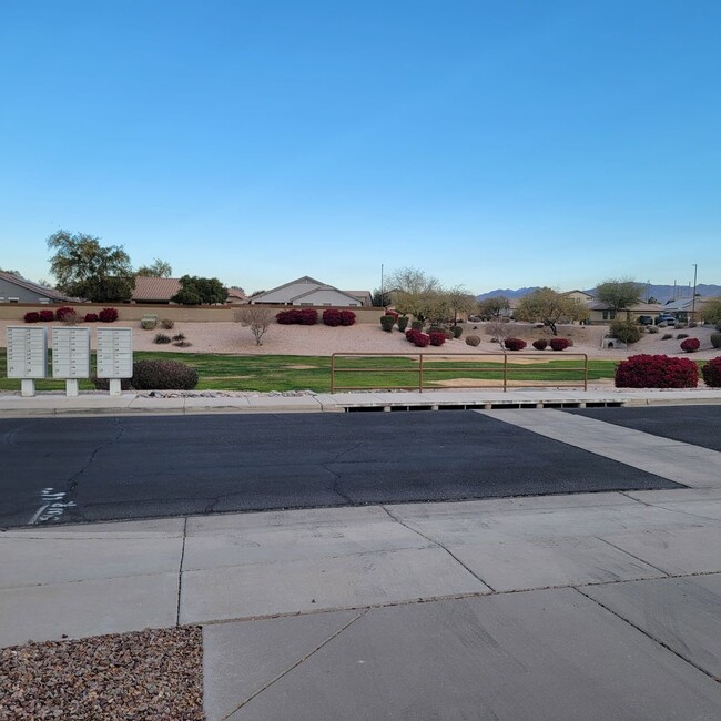 Building Photo - 4 Bedroom with a Large Den - Buckeye!