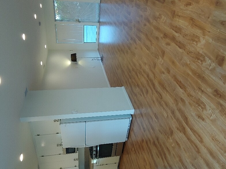 Building Photo - 4516 Kickapoo Ct