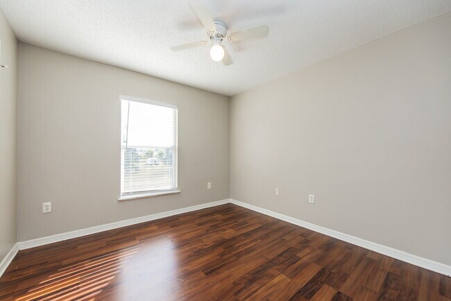 Building Photo - 1336 Dragon Head Dr