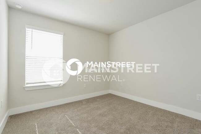 Building Photo - 3 Bedroom Pet-Friendly Home in Deland, FL with Main Street Renewal