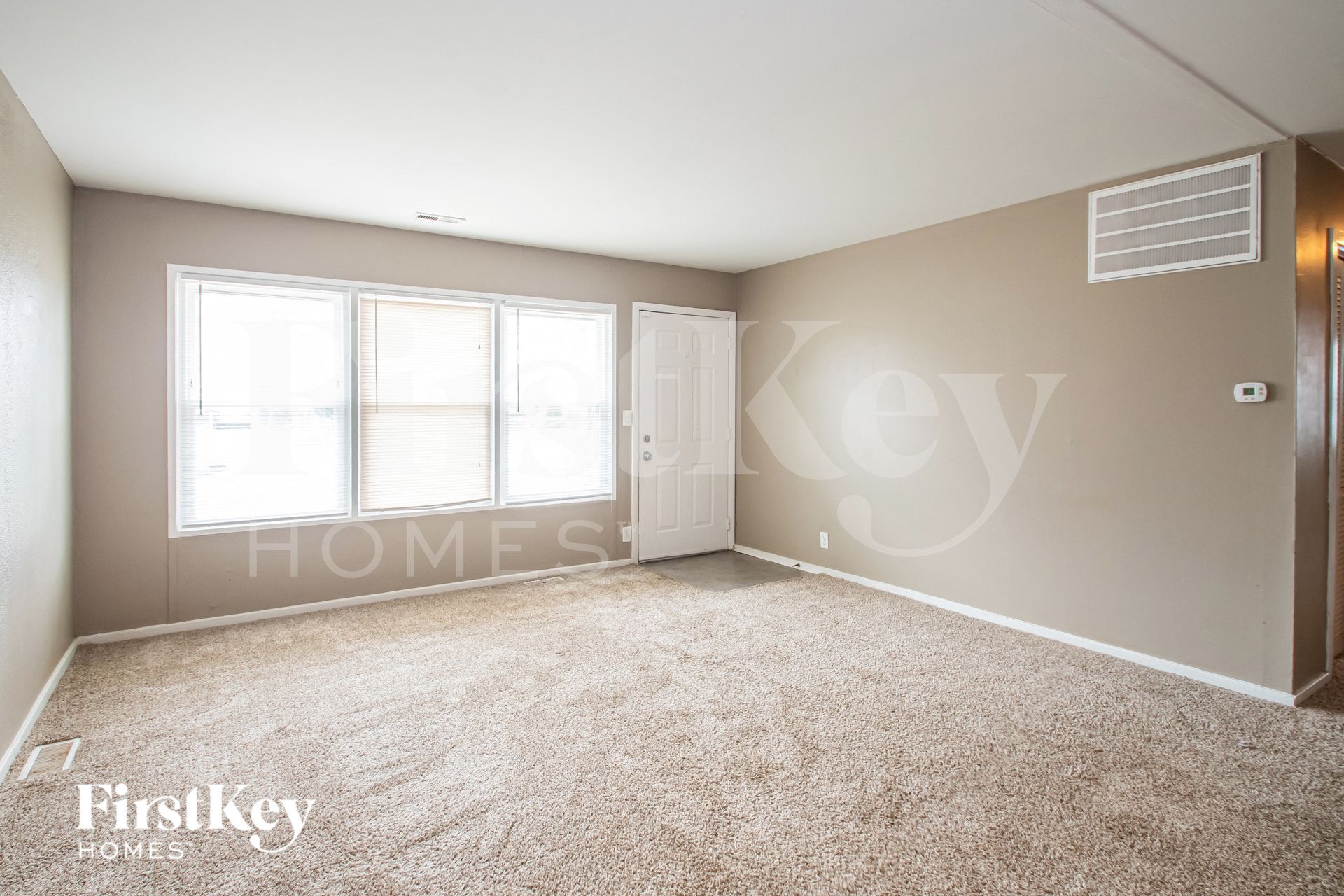 Building Photo - 3107 N Fuller Dr