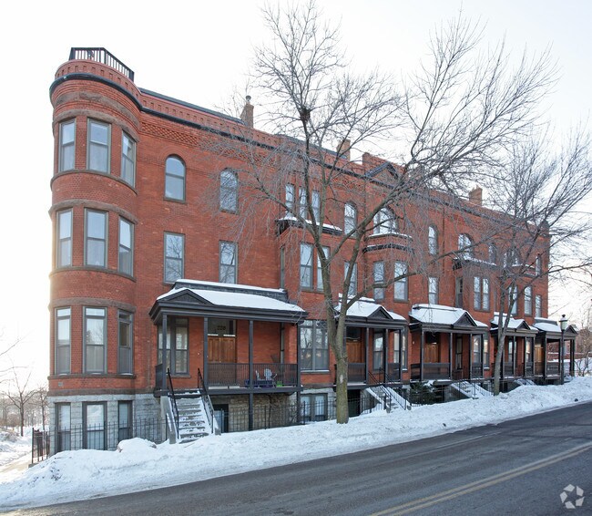 Building Photo - Panama Flats