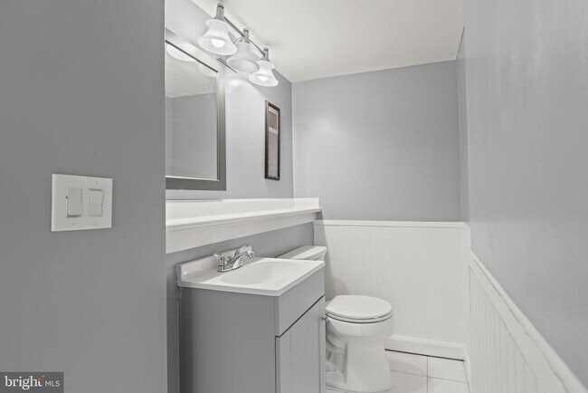 Building Photo - 139 Adrienne Ave