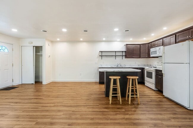 Building Photo - Charming and Private 1 Bedroom- Coming Soon
