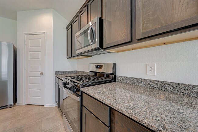 Building Photo - 1123 Lipizzan Ln