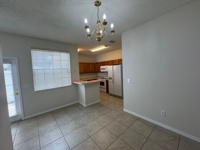 Building Photo - 3548 Peppervine Dr