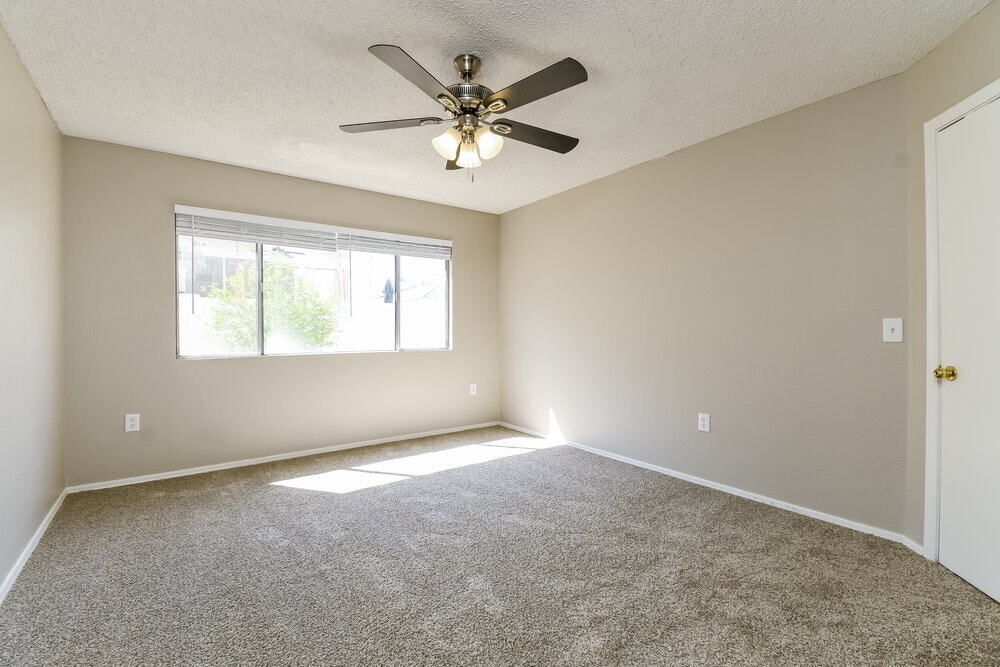 Building Photo - 1158 N Florence Dr