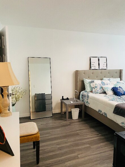 Building Photo - 2020 N Atlantic Ave