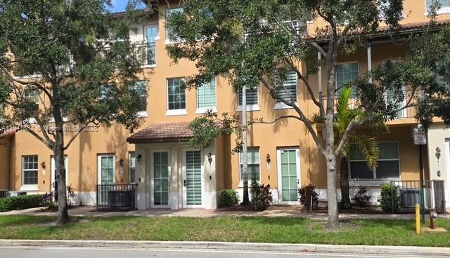 Building Photo - 929 SW 147th Ave