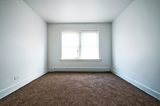 Building Photo - 7229-33 S Yates Blvd Chicago, IL 60649