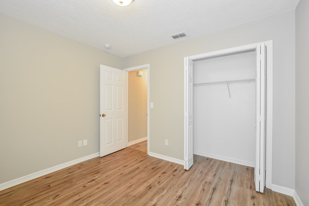 Building Photo - 2850 Surf Dr
