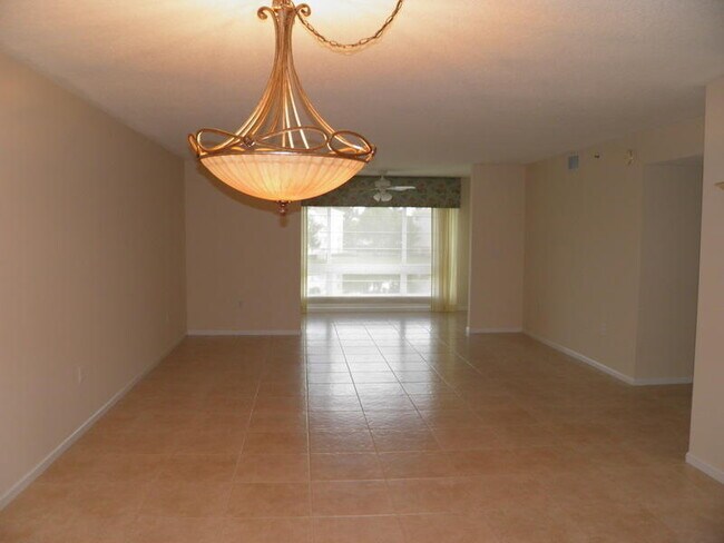 Building Photo - 5749 Gemstone Ct