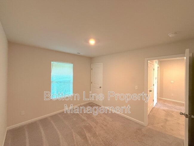 Building Photo - 5080 Grain Ct