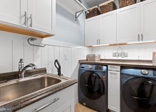 Building Photo - 22388 Deerpath Ct