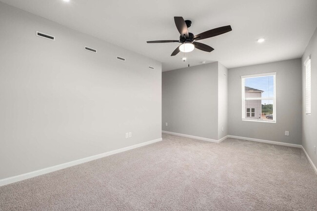 Building Photo - 5339 Bellflower Hls