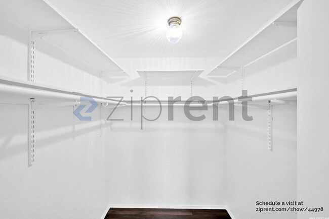 Building Photo - 23414 Amberwick Pl