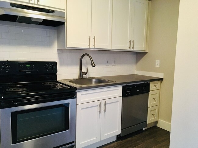 Interior Photo - Raleigh Ridge