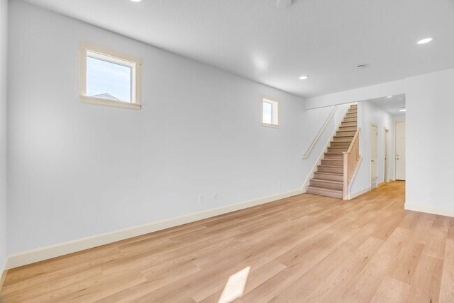 Building Photo - 2115 NW 17th Pl