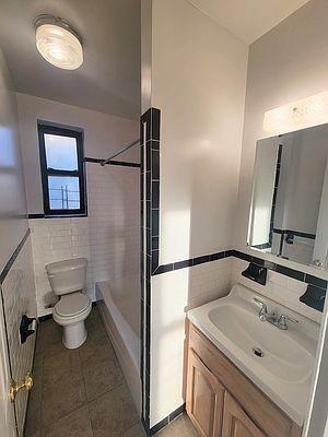 Building Photo - 1 bedroom in BRONX NY 10456