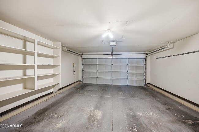 Building Photo - 3850 W Harrison St